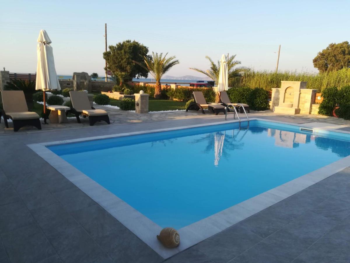 Blue Horizon Villa & Suites Sitia  Exteriör bild